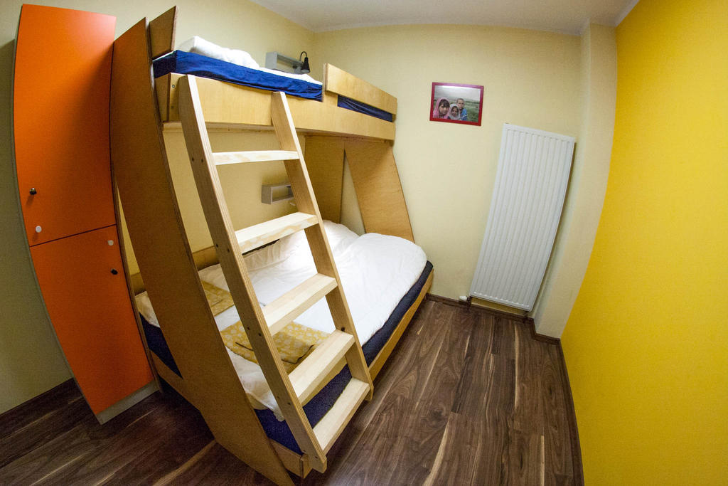 Hostel Cycle On Gdansk Bagian luar foto